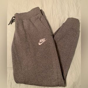 Nike Jogger Sweatpants - NEW